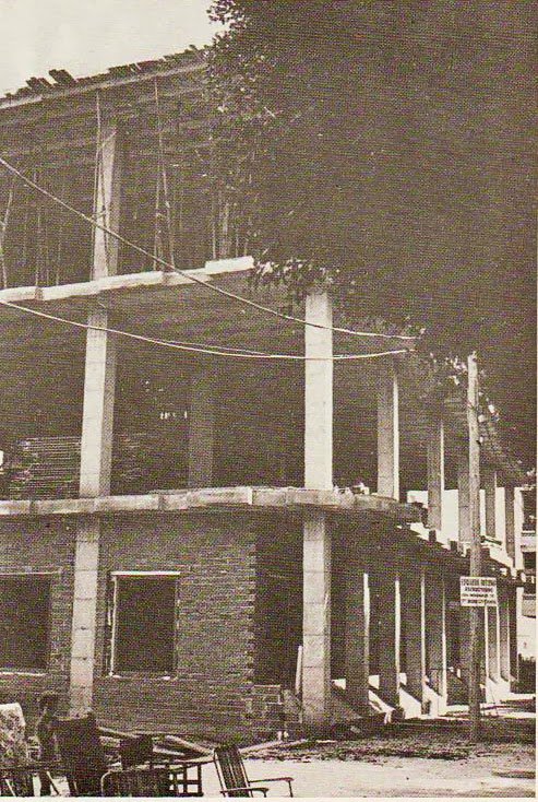 ayuntamiento en obras 1982