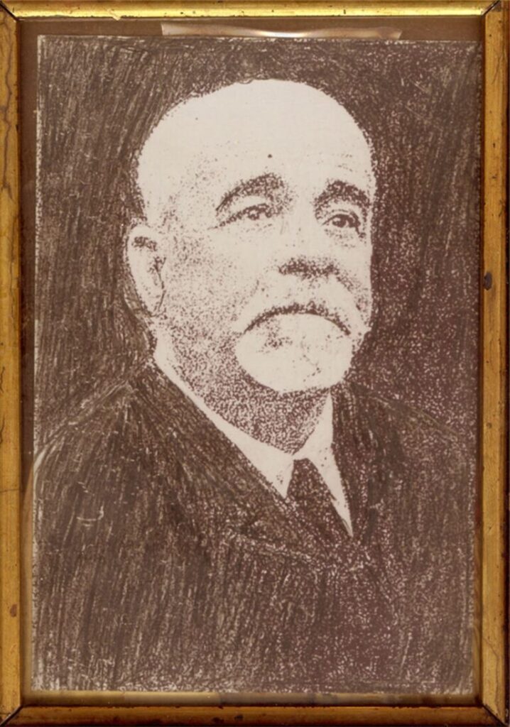 mariano cortc3a9s281855 194329 768x1095