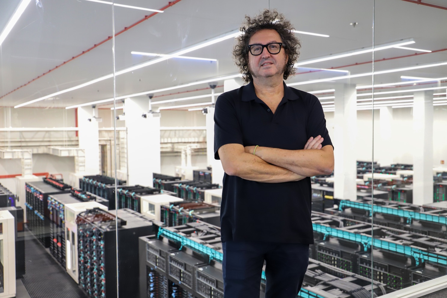 Daniel Andújar: DE ALMORADÍ AL INTERIOR DE UN SUPERORDENADOR